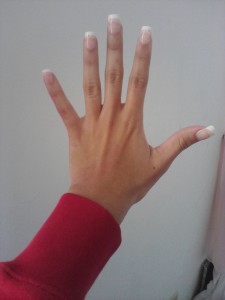 french tip manicure